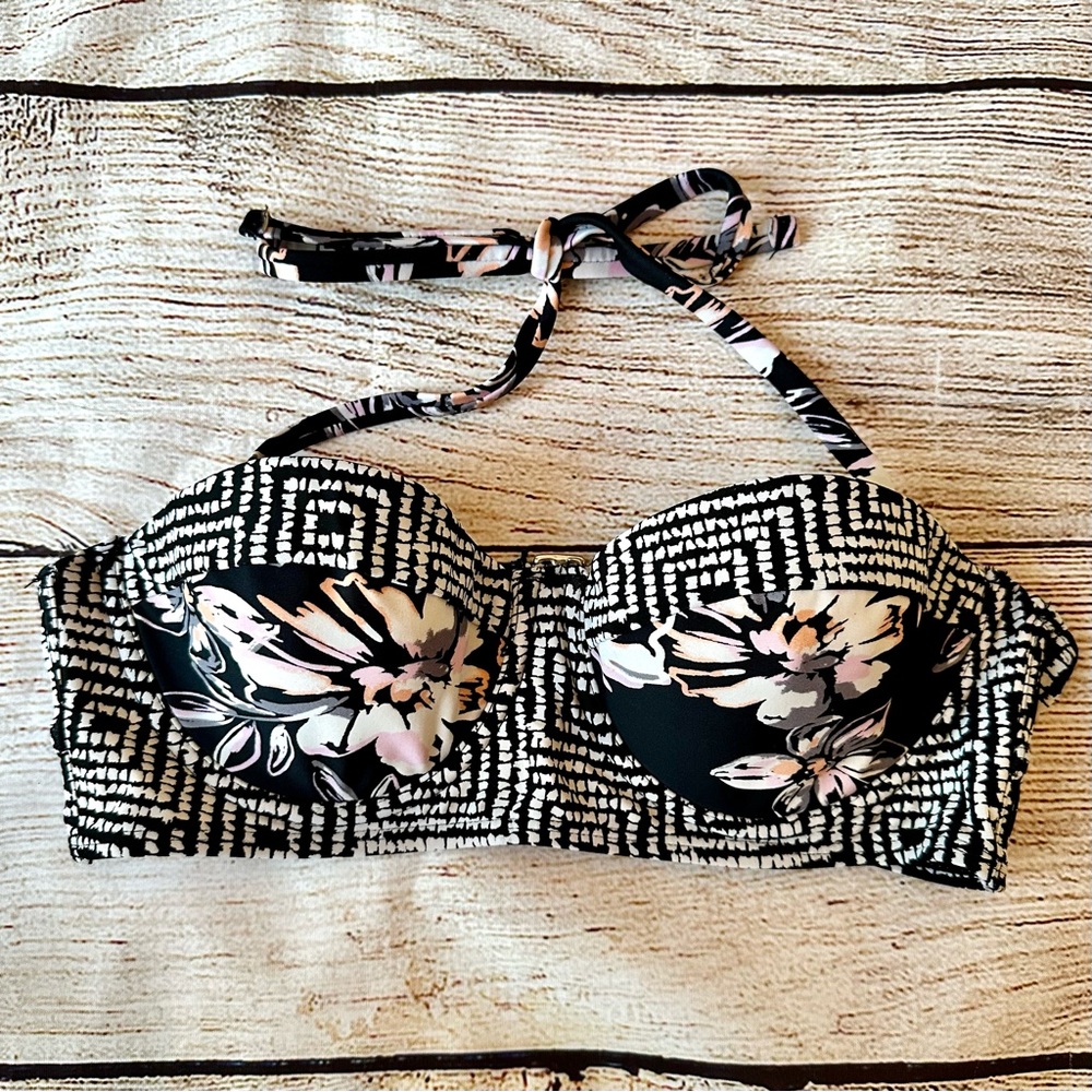 Altar’d State Black White Floral Geometric Bikini Top Ladies Sz S
